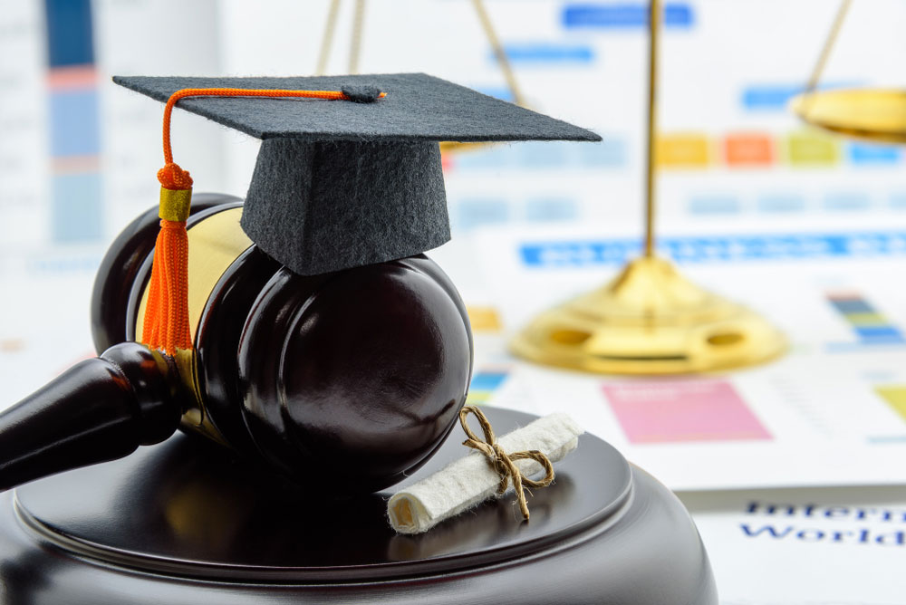 How to Get Scholarships for Law School - Laws101.com