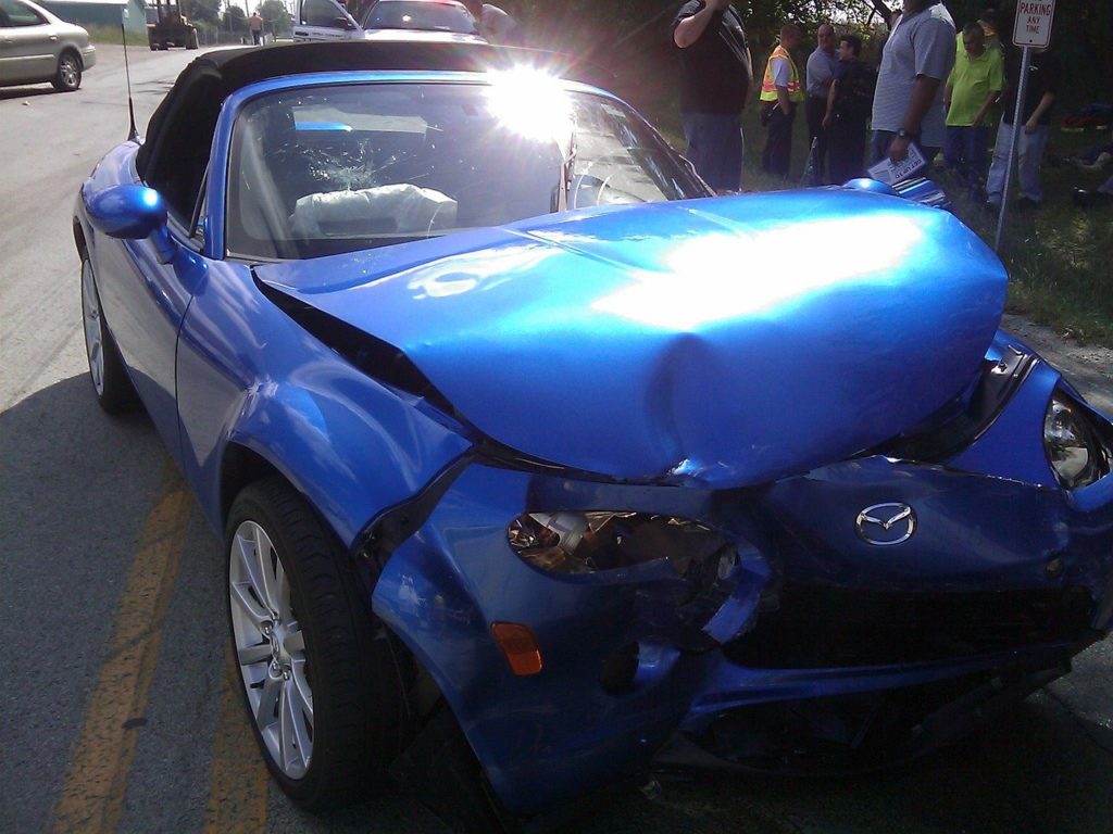 blue car accident image