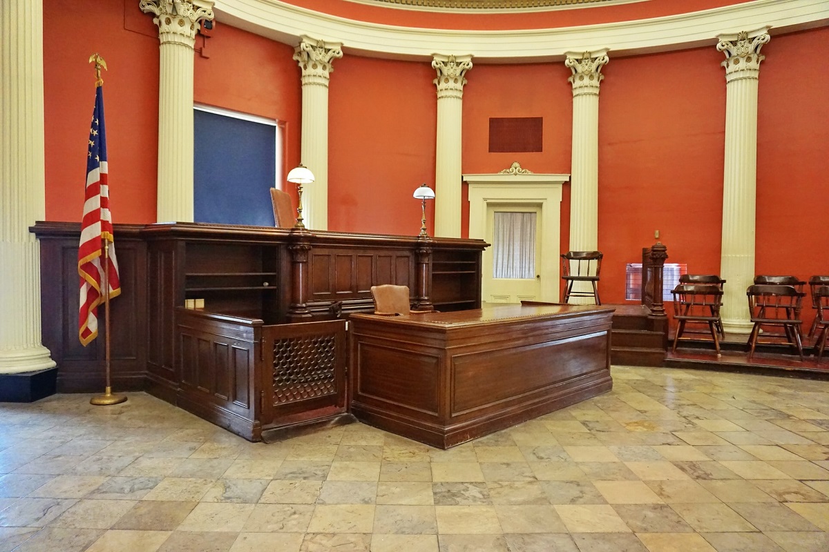 empty united states courtroom